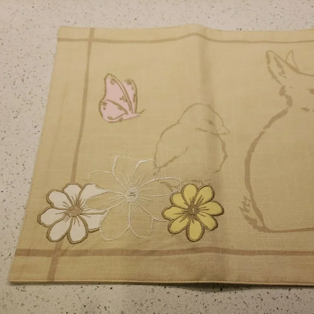 easter table runner 30.5